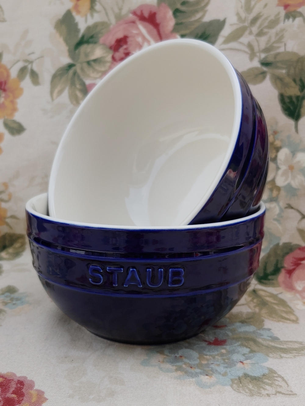 STAUB 2 Piece 6.5 Inch Universal Vitreous Glass Porcelain Bowl Set in Dark Blue - Picture 7 of 11
